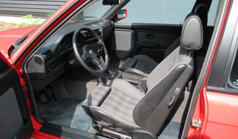 BMW 318iS MTechnic E30 full