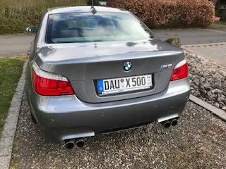 BMW M5 V10 (E60)