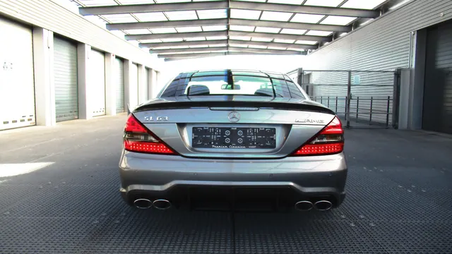 Mercedes-Benz SL63 AMG