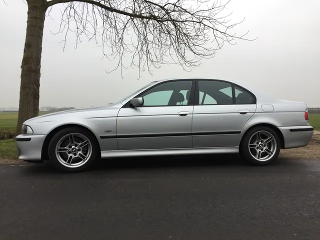 BMW 530i (E39)